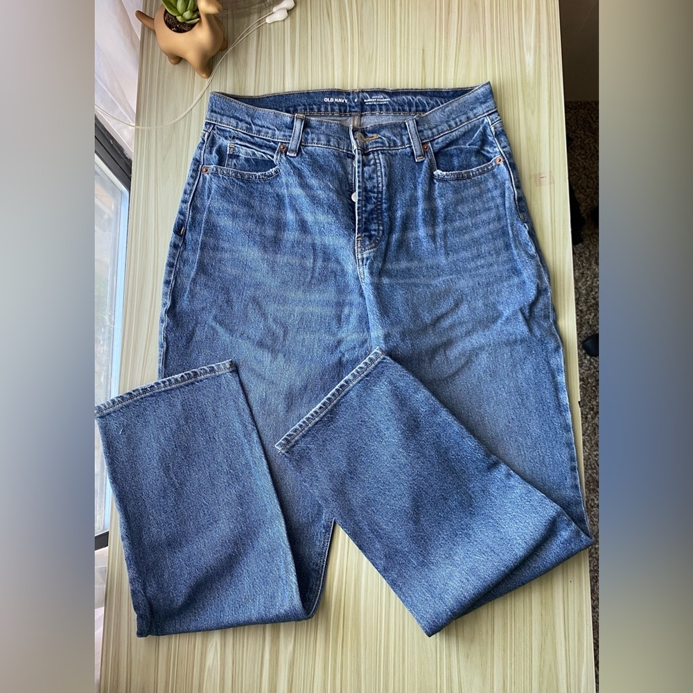 NEVER WORN Old Navy Women’s High Waisted Slouchy Straight Jeans